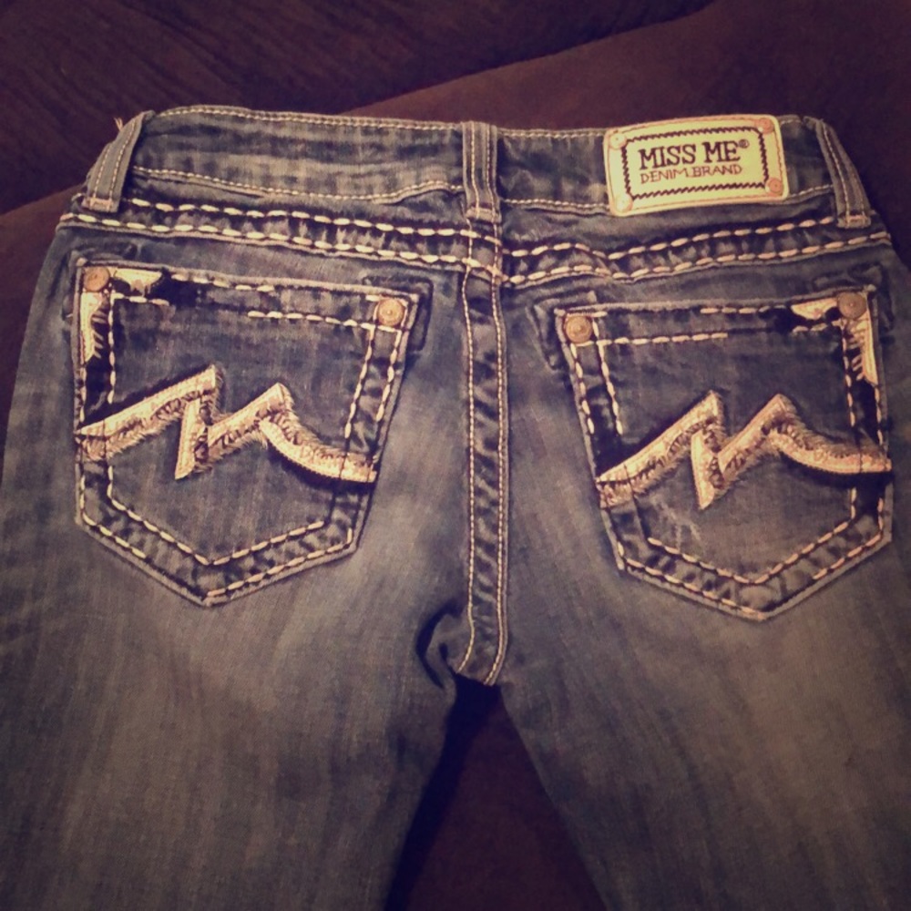 Faded miss me jeans💕💕